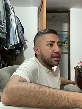 JuanZapata33 online show from 20, 3, 2025