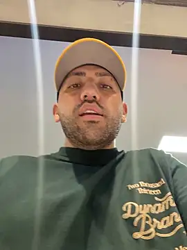 JuanZapata33 online show from 29, 10, 2025