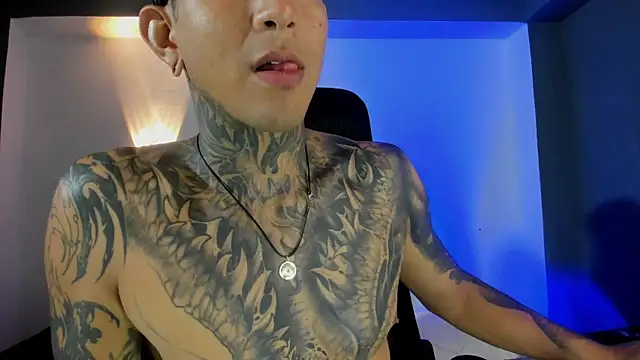 Travistanner 28 online show from 4, 12, 2025