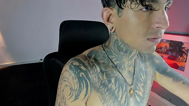 Travistanner 28 online show from 26, 11, 2025