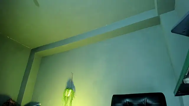 Travistanner 28 online show from 20, 9, 2025