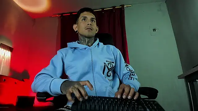 Travistanner 28 online show from 30, 3, 2026