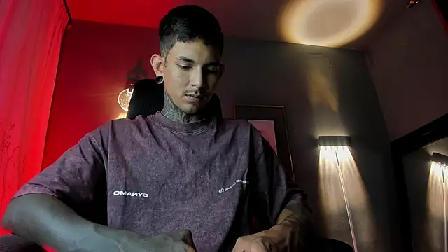 Travistanner 28 online show from 5, 4, 2026