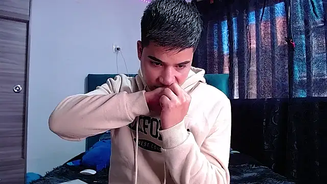 Snapshot of Randy_horny chatting on 30, 4, 2026 Randy horny online show from 30, 4, 2026