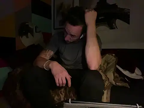 Gman143187 online show from 23, 10, 2025