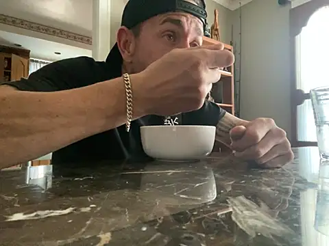 Gman143187 online show from 4, 10, 2025