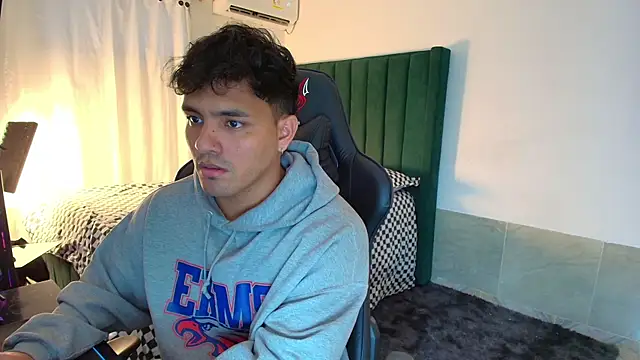 man dur07 online show from 22, 12, 2025