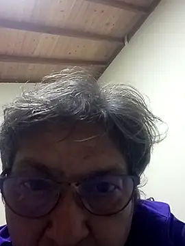 florecita69 online show from 15, 3, 2025