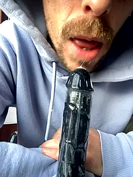 dann1111 online show from 25, 10, 2025