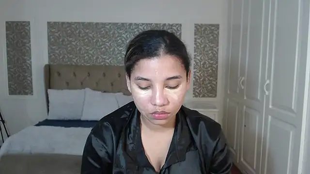 Mayaa ross online show from 30, 11, 2025