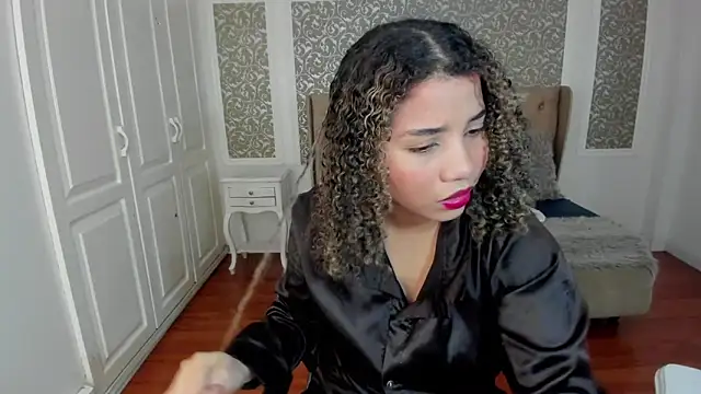 Mayaa ross online show from 10, 10, 2025