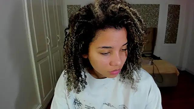 Mayaa ross online show from 13, 9, 2025