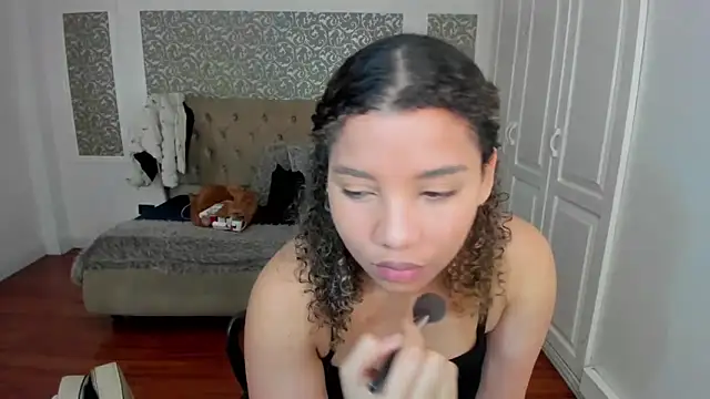 Mayaa ross online show from 7, 10, 2025