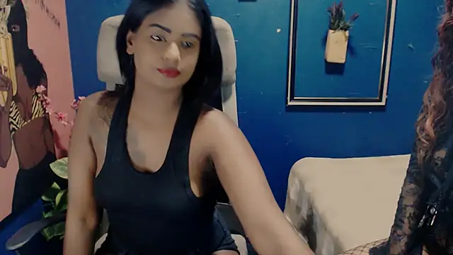 Snapshot of Littleindianmilf chatting on 26, 9, 2025 Littleindianmilf online show from 26, 9, 2025