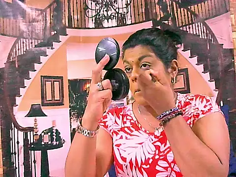 indianCherryPie online show from 16, 9, 2025