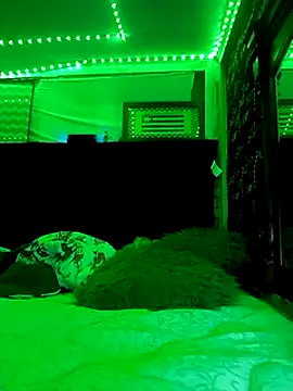 Snapshot of christphor chatting on 11, 12, 2024 christphor online show from 11, 12, 2024