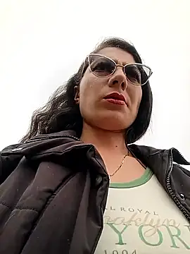 VALERY-03  online show from 15, 4, 2026