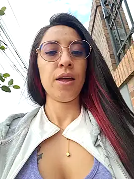 Snapshot of VALERY-03_ chatting on 22, 12, 2025 VALERY-03 online show from 22, 12, 2025