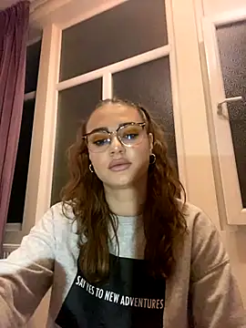 Abby  White online show from 25, 10, 2025