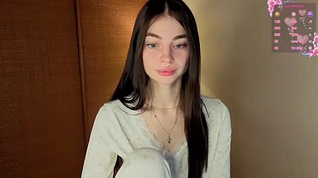 MaryJacksoon online show from 1, 11, 2025