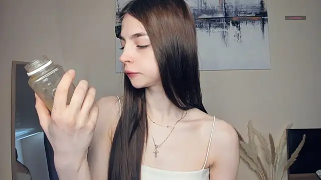 MaryJacksoon online show from 5, 5, 2026