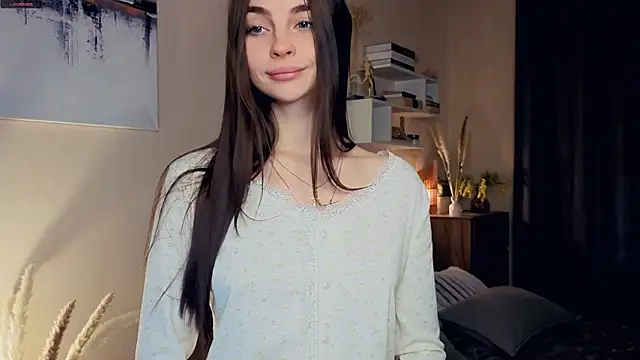 MaryJacksoon online show from 13, 11, 2025