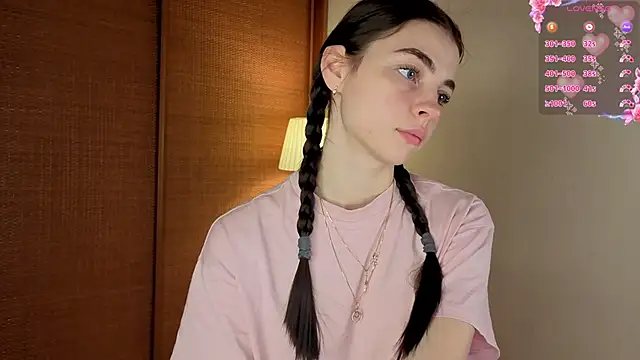 MaryJacksoon online show from 3, 11, 2025