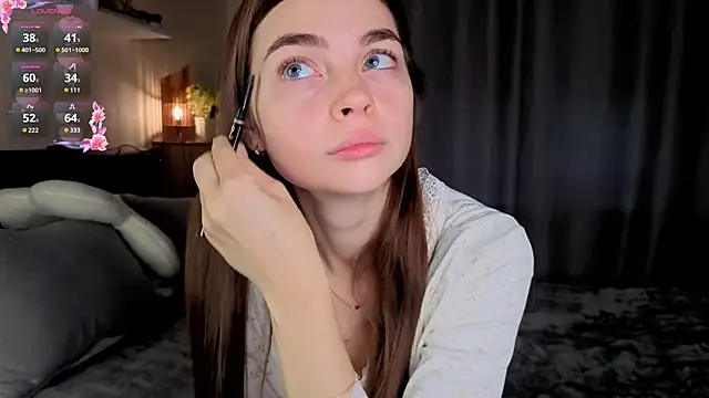 MaryJacksoon online show from 20, 10, 2025