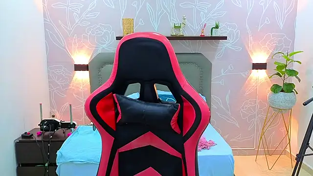 angelica dymond online show from 13, 9, 2025