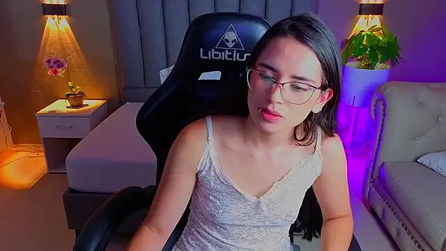 angelica dymond online show from 16, 7, 2026
