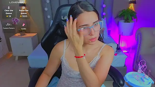 angelica dymond online show from 15, 4, 2026