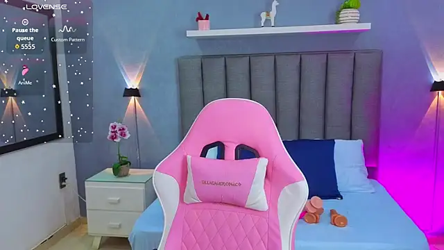 angelica dymond online show from 17, 10, 2025