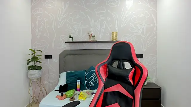 angelica dymond online show from 21, 3, 2025