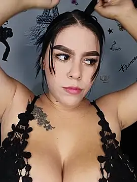BigTits Kitty online show from 24, 6, 2026