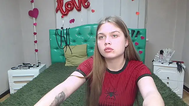 LaraPika online show from 18, 3, 2025