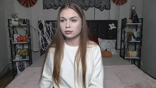 LaraPika online show from 8, 11, 2025