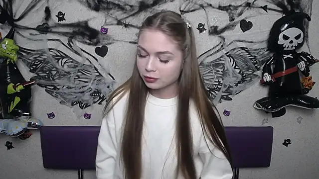 LaraPika online show from 25, 10, 2025