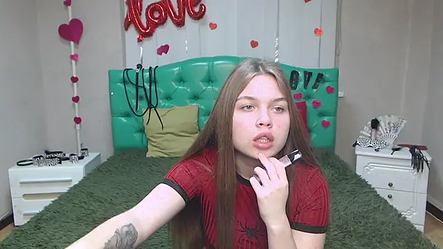 LaraPika online show from 18, 3, 2025