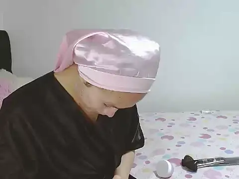 giuliana andrade online show from 10, 9, 2025