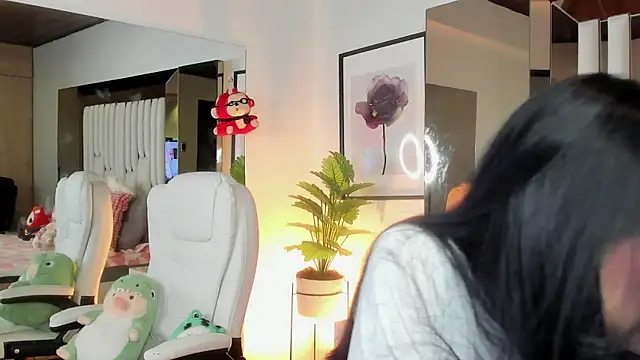 Kitty Eliffe online show from 11, 9, 2025