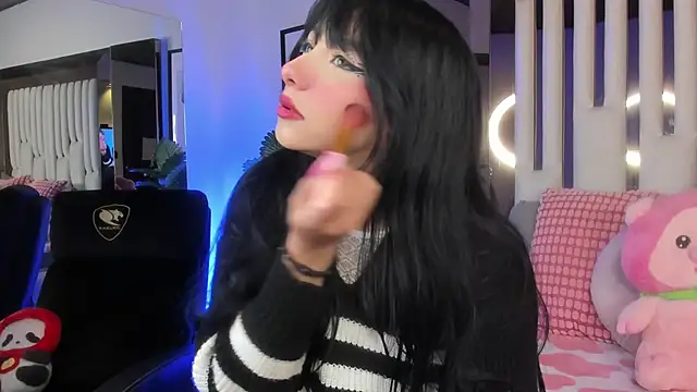 Kitty Eliffe online show from 28, 9, 2025