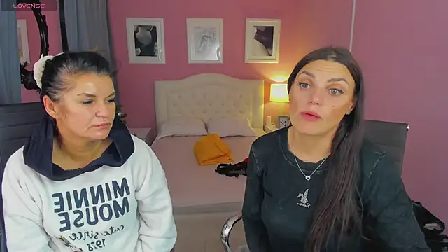 EricaAndPenelopa online show from 4, 1, 2025