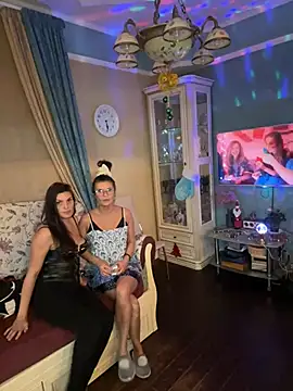 EricaAndPenelopa online show from 7, 12, 2024