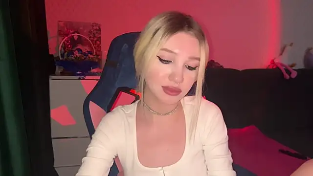 Stuffy Ri online show from 11, 1, 2025