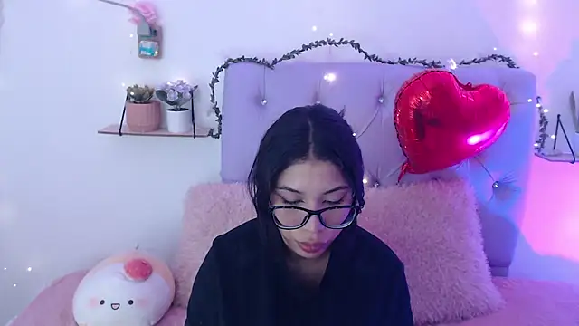 AmberJeong online show from 7, 2, 2025