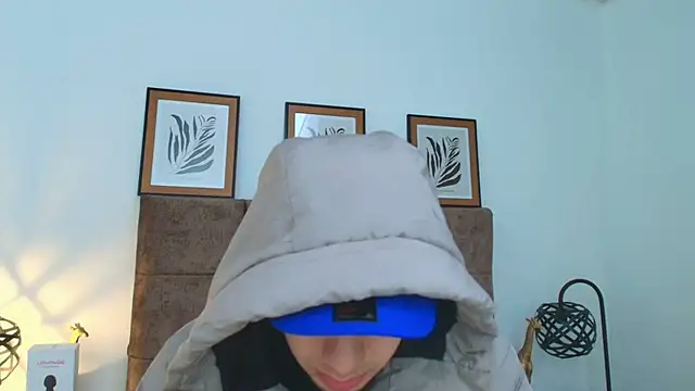 Amadeo Wild online show from 12, 2, 2025