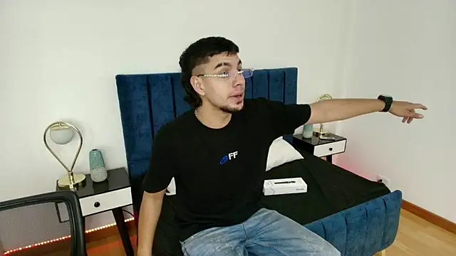 Amadeo Wild online show from 15, 3, 2025