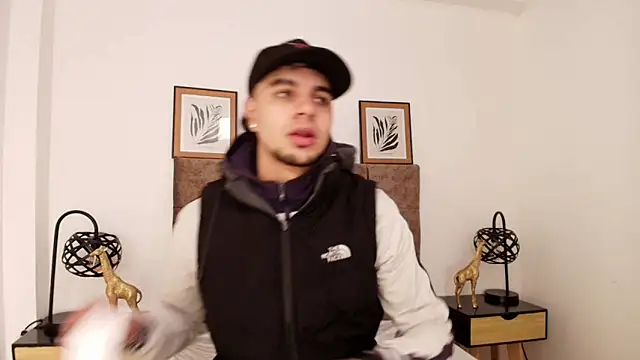 Amadeo Wild online show from 31, 1, 2025