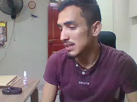 Snapshot of jeremy_scott chatting on 16, 3, 2026 jeremy scott online show from 16, 3, 2026