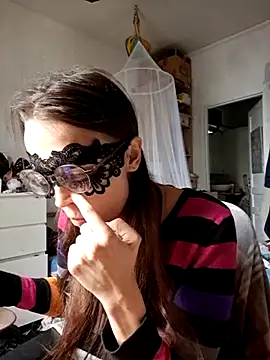 PearMaki online show from 16, 9, 2025